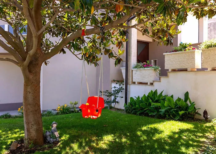 Sunny Garden