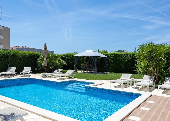 Sunny Garden * Split
