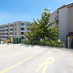 Sunny Garden 公寓