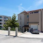 Sunny Garden Apartman *