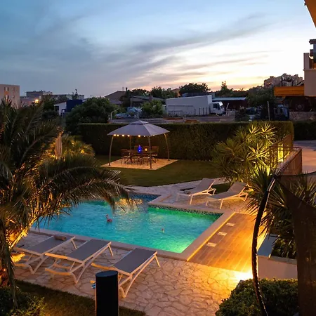 Sunny Garden سبليت