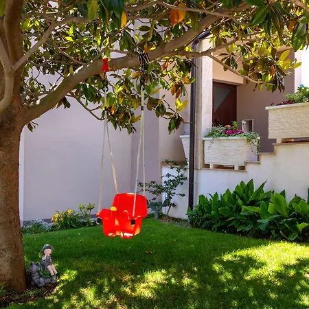 Sunny Garden