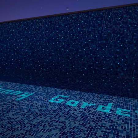 Sunny Garden سبليت