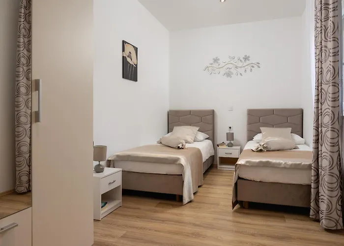 Sunny Garden Apartman