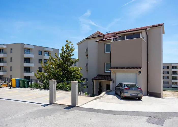 Sunny Garden Apartman *